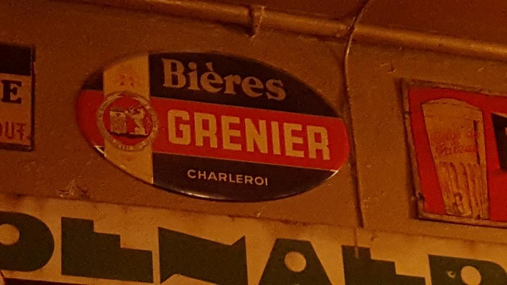 Brasserie Grenier Apartment 沙勒罗瓦 外观 照片